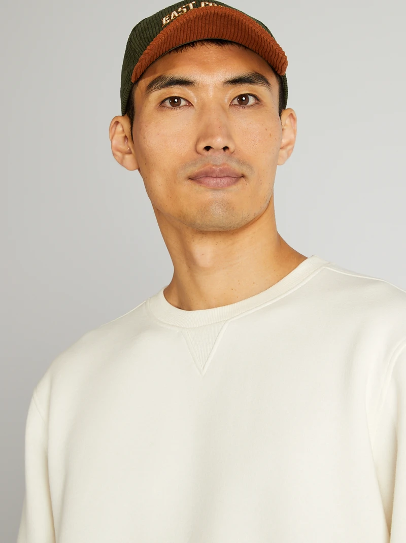 plain round neck sweatshirt